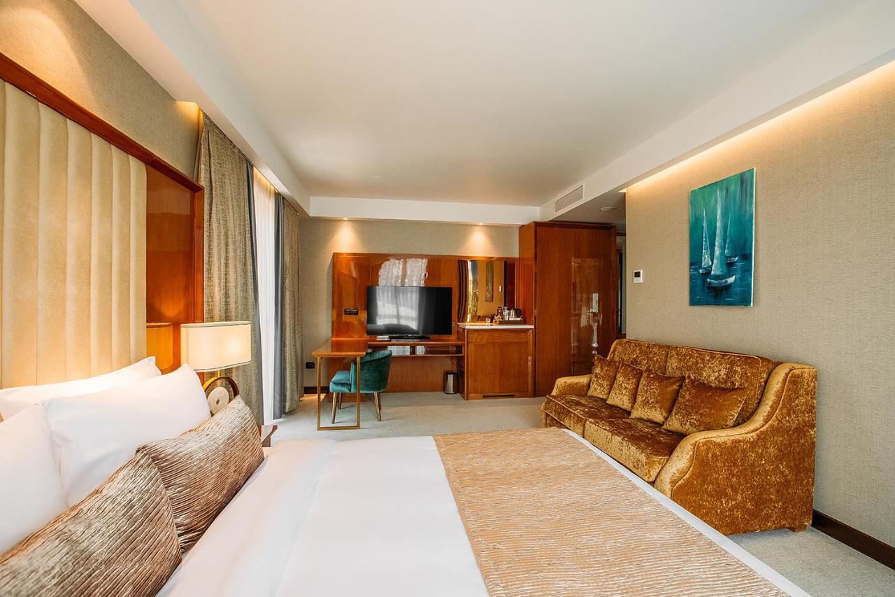 Marjan Plaza Hotel Tbilisi Exterior photo