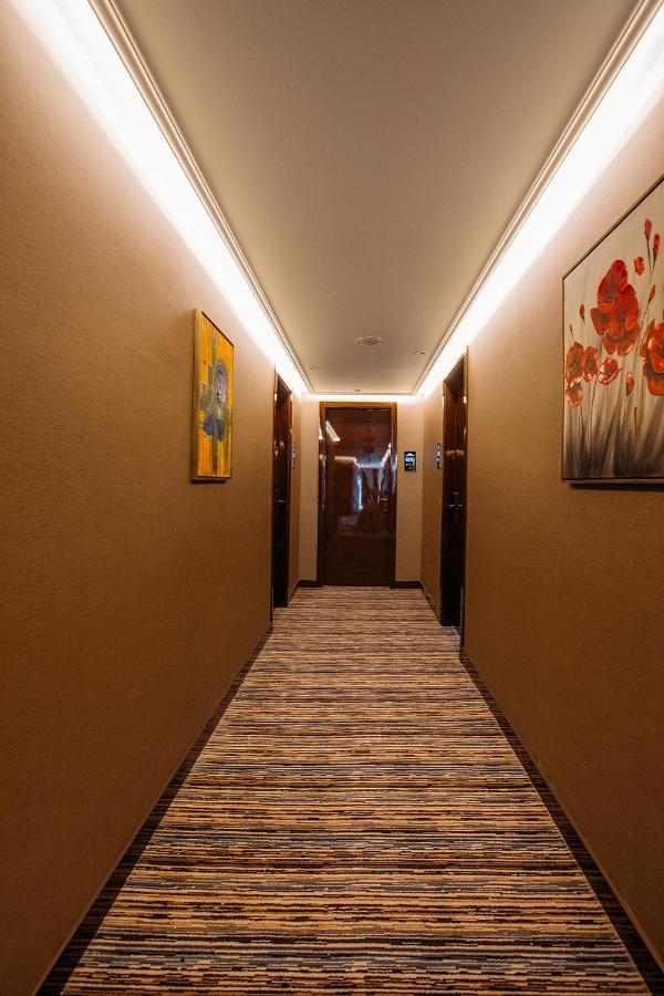 Marjan Plaza Hotel Tbilisi Exterior photo