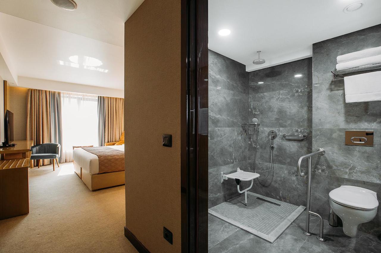 Marjan Plaza Hotel Tbilisi Exterior photo