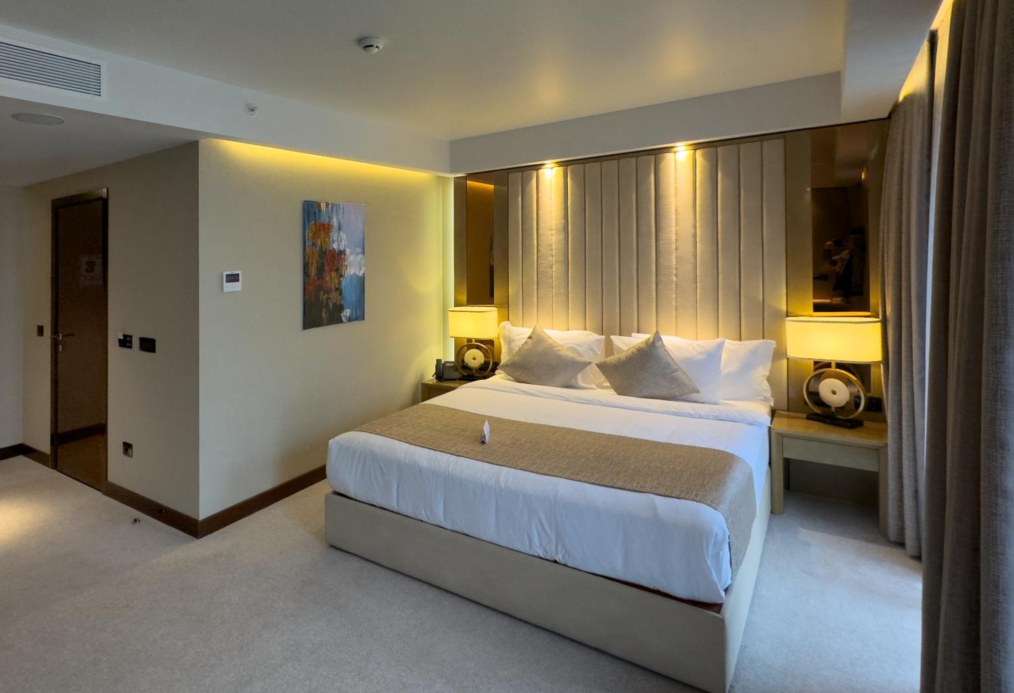 Marjan Plaza Hotel Tbilisi Exterior photo